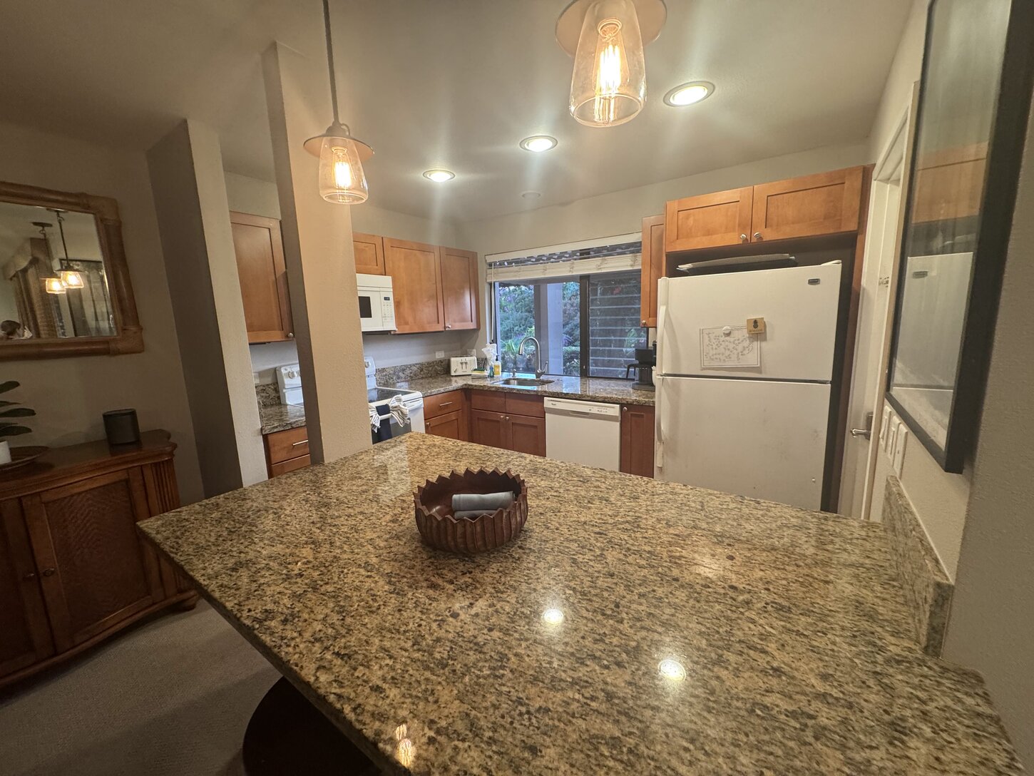 Updated and well-stocked Kitchen