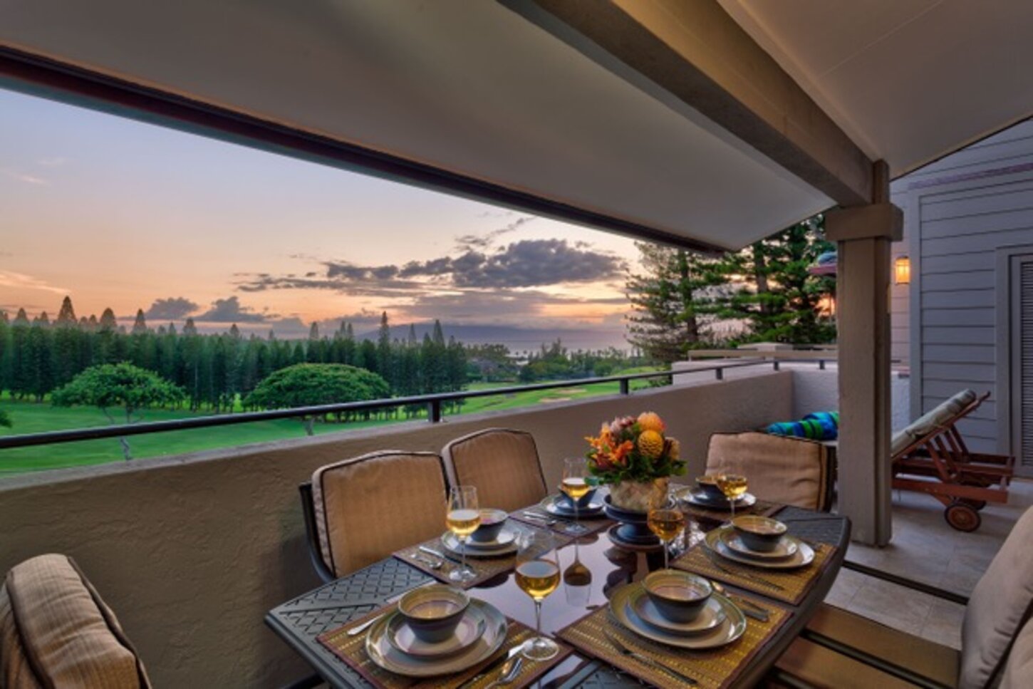 Lanai and outdoor dining at sunset