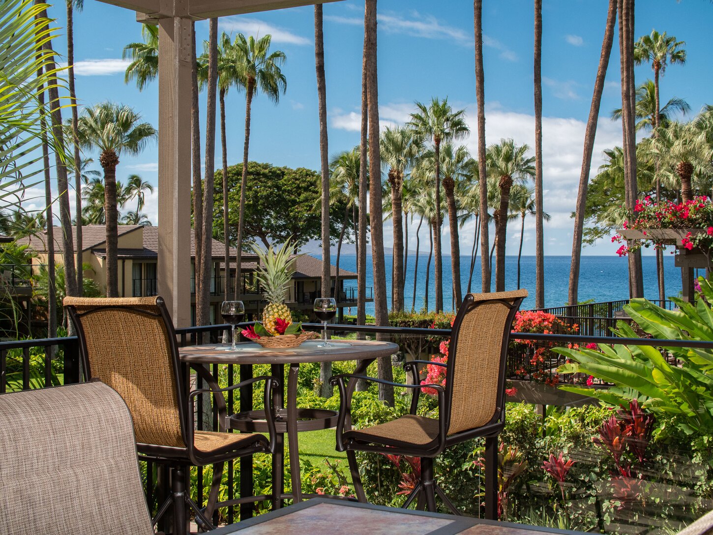 Lanai also has an intimate bar-height table with a wonderful ocean view