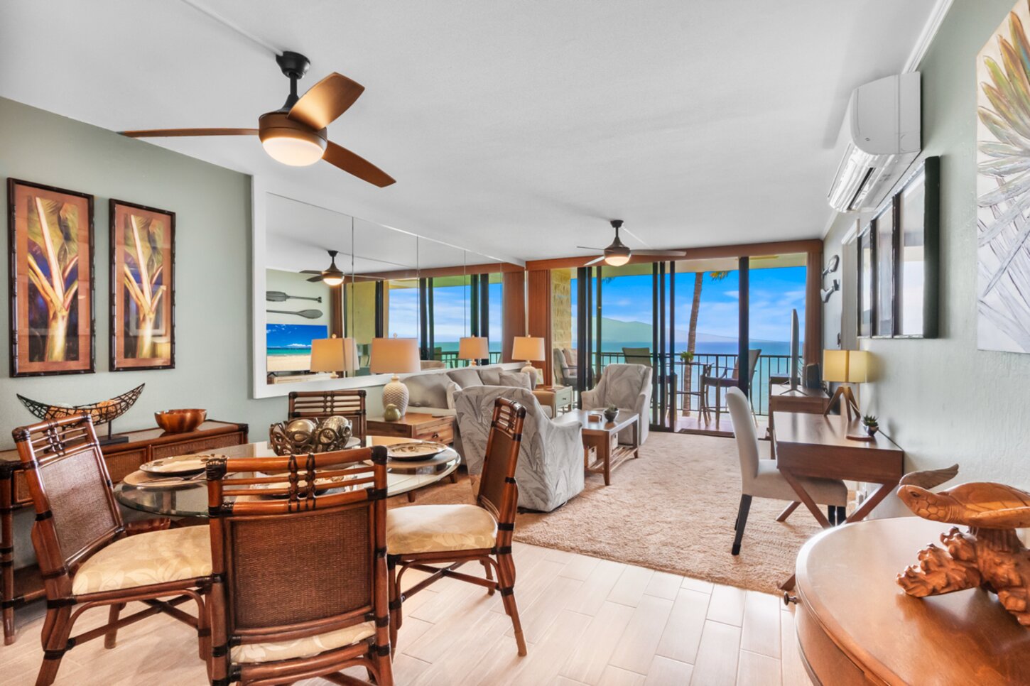 Dining room, Living room, Lanai