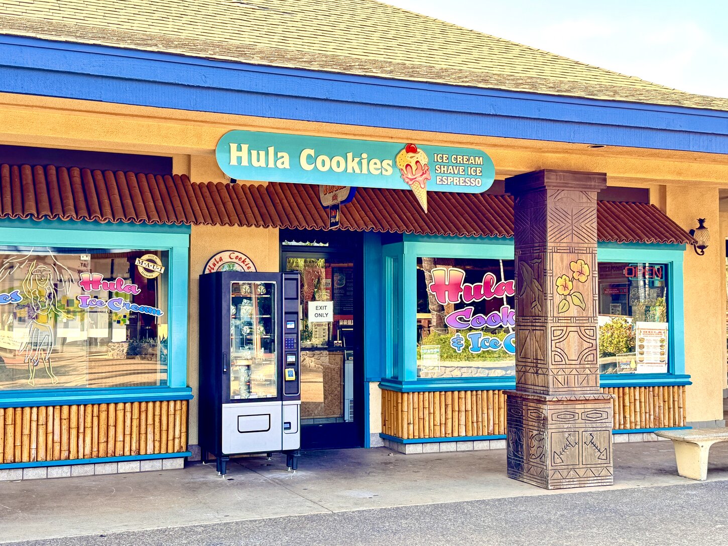 Hula Cookies  (one of the best ice cream places on island)