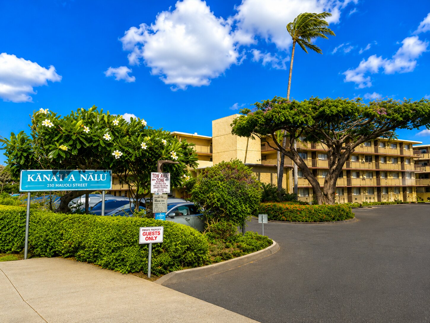Complex entrance