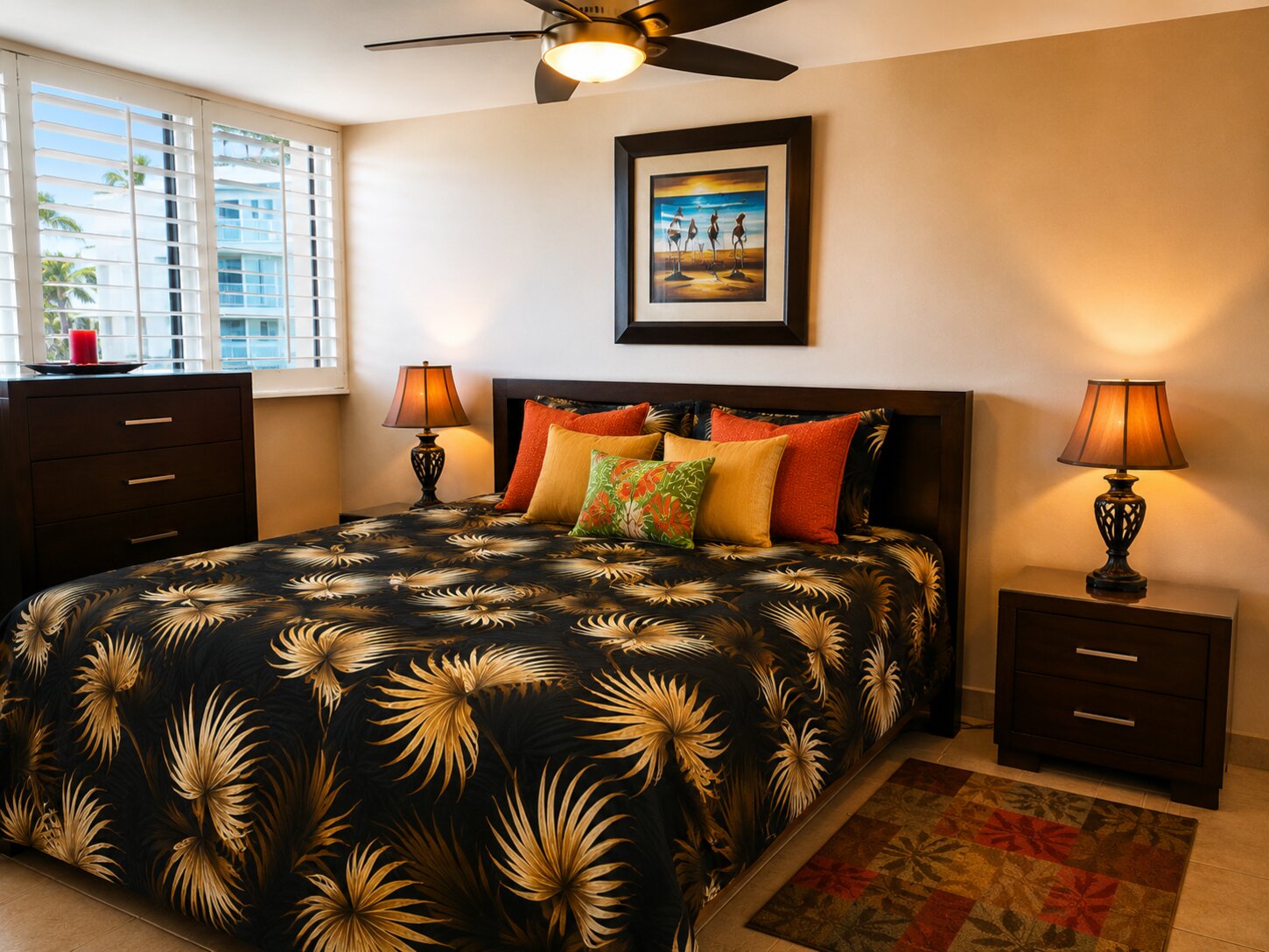 Main bed room, king bed with ocean view