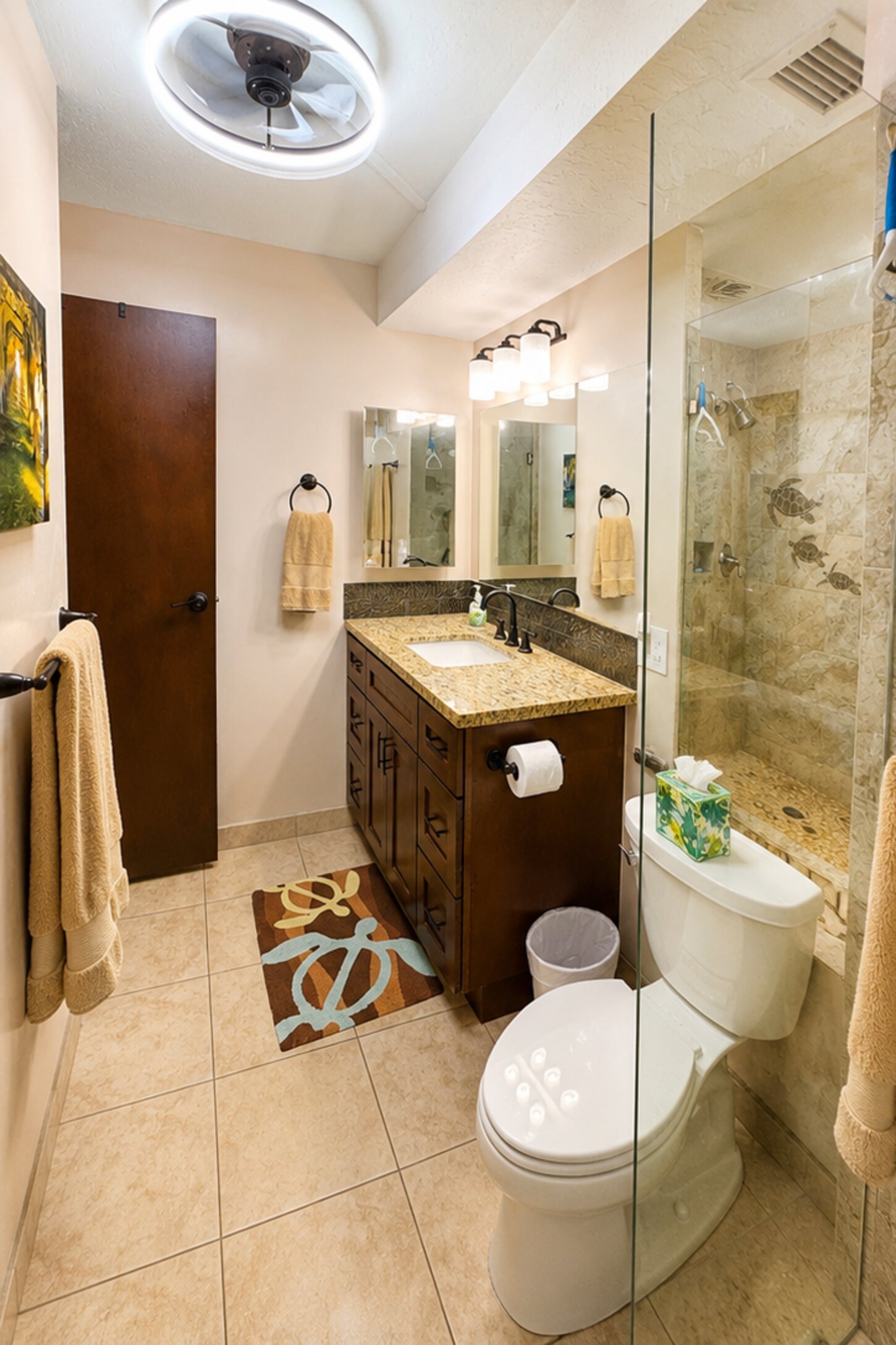 Main bath room off of main bed room