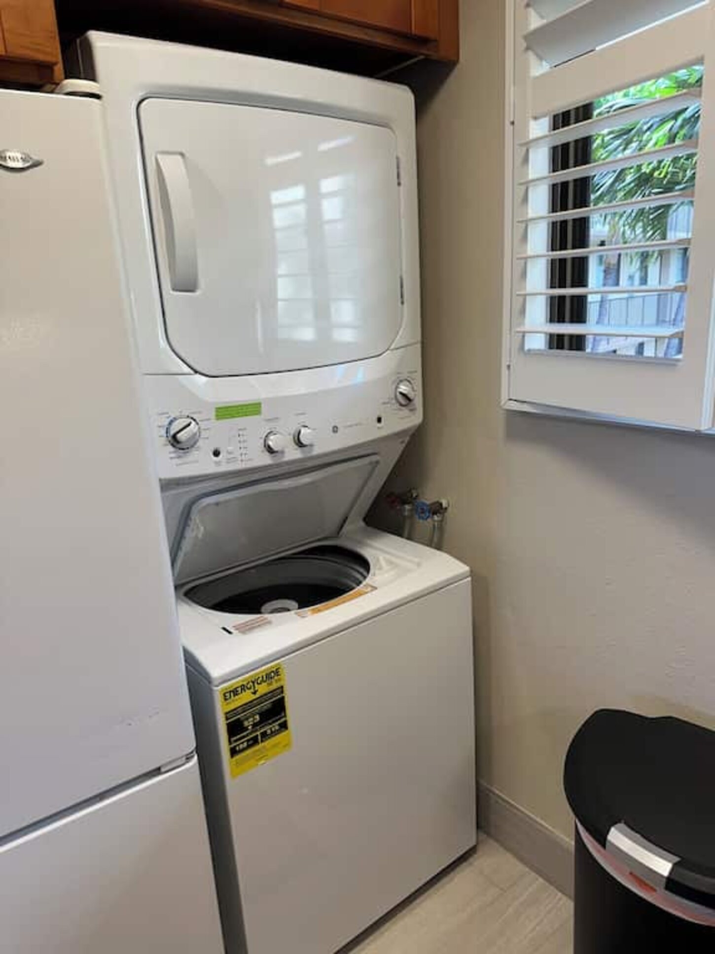 In unit washer & dryer with starter soaps provided