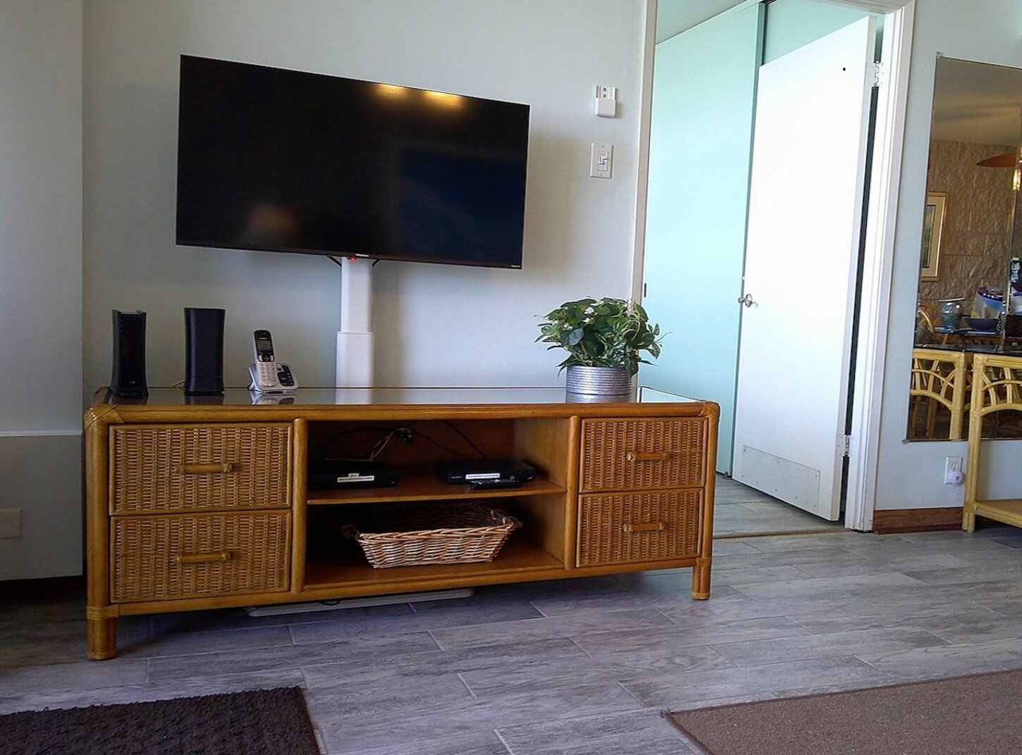 3 Smart TV's (for Netflix, Prime). One in each room. Watch your favorite shows.