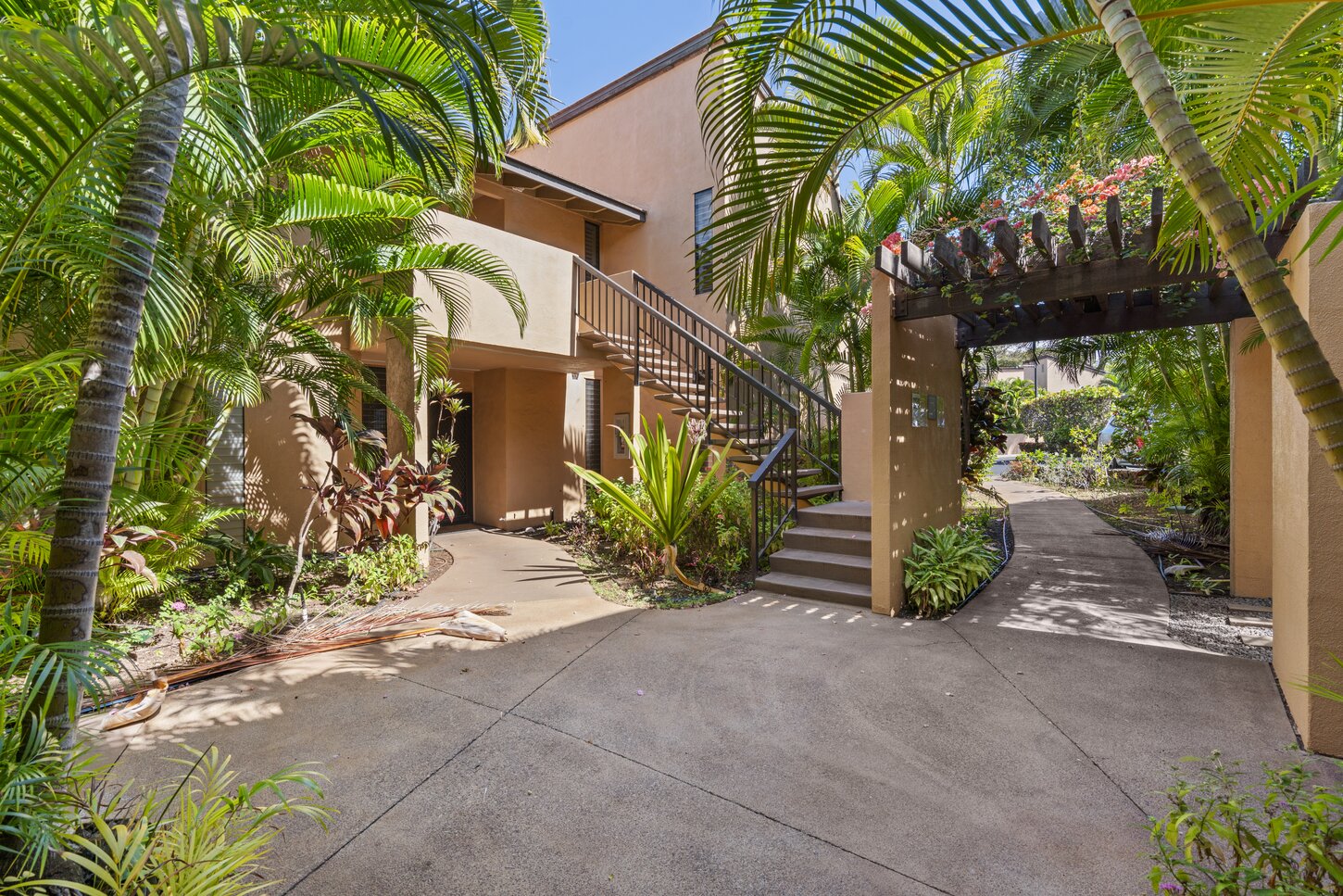 Entry Courtyard