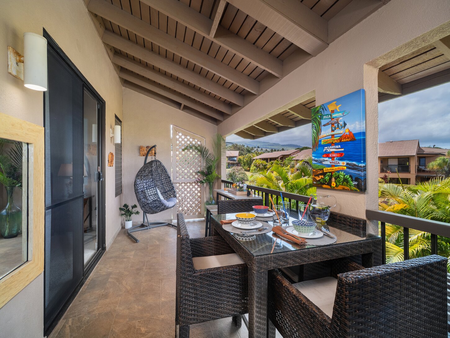 Lots of lanai seating for relaxing!