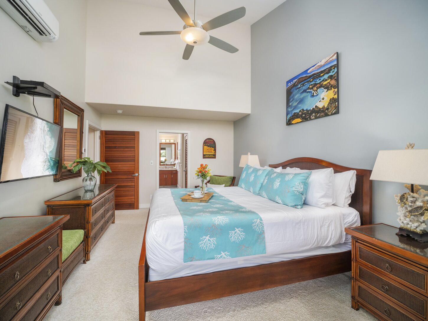 Primary suite with king bed. 