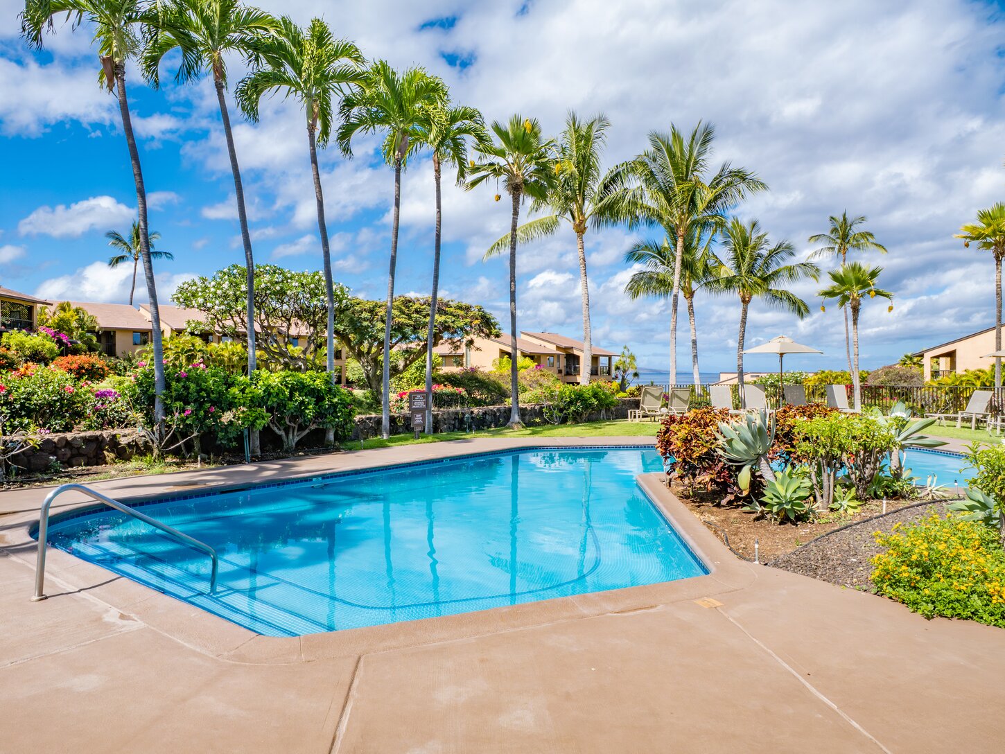 One of the 3 smaller pools!