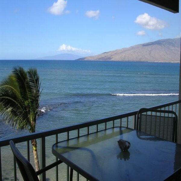 Menehune Shores